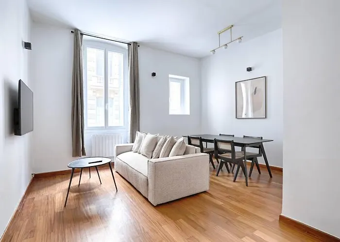 Concorde Saint Honore 1br 4p Paris