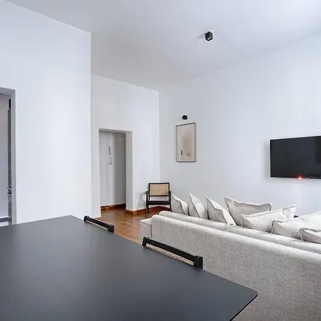 Concorde Saint Honore 1br 4p * Párizs