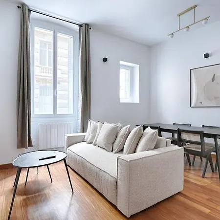 Concorde Saint Honore 1br 4p Apartment Paris